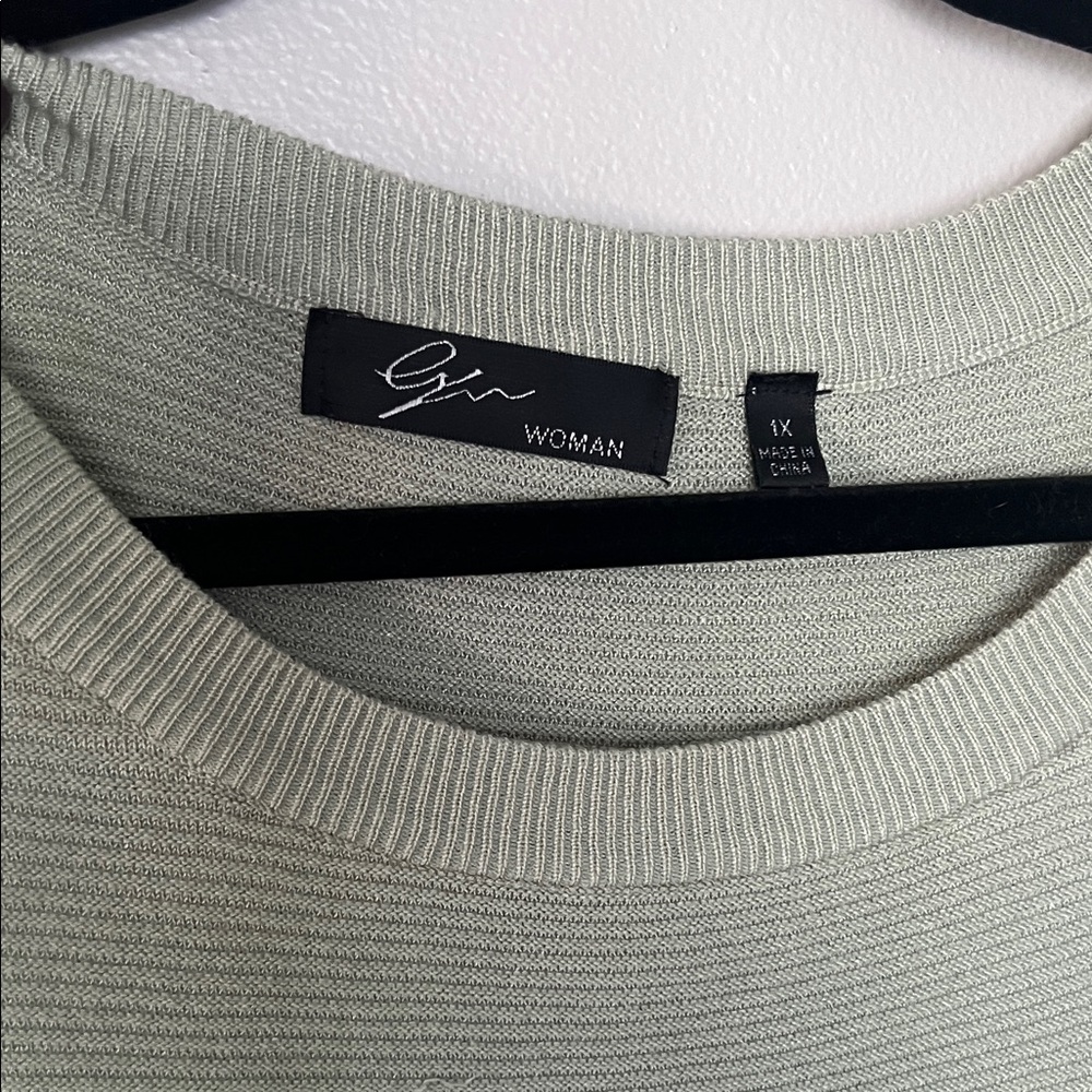 Light Green Ribbed Sweater - Picture 2 of 3